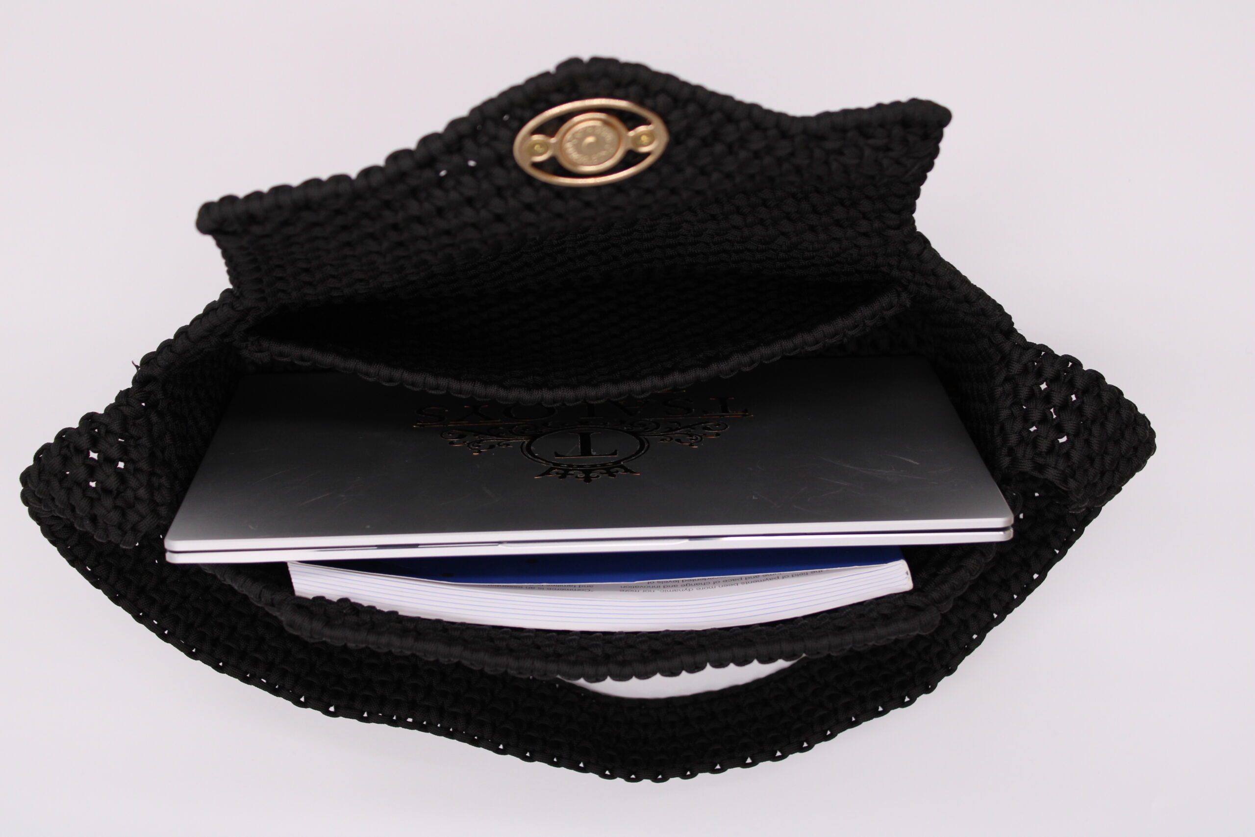 MENDOUM BLACK COLOR  100% HAND-WOVEN