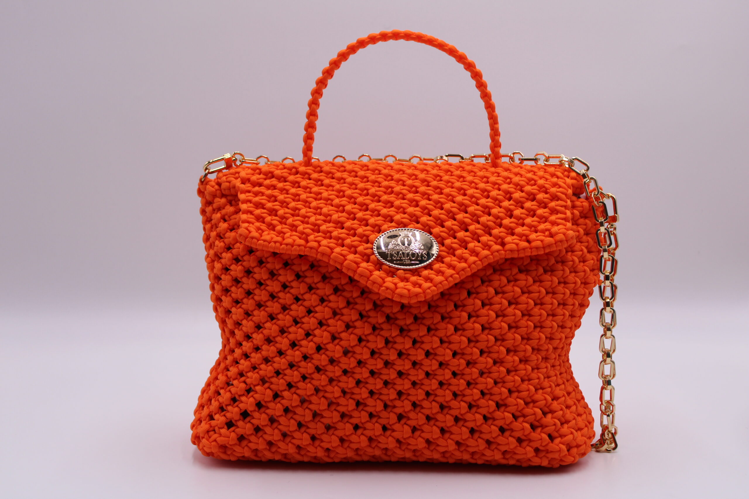 EBENG UPUMA ORANGE COLOR BAG  100% HAND-WOVEN WITH THE SMALL INTERNAL POCKET