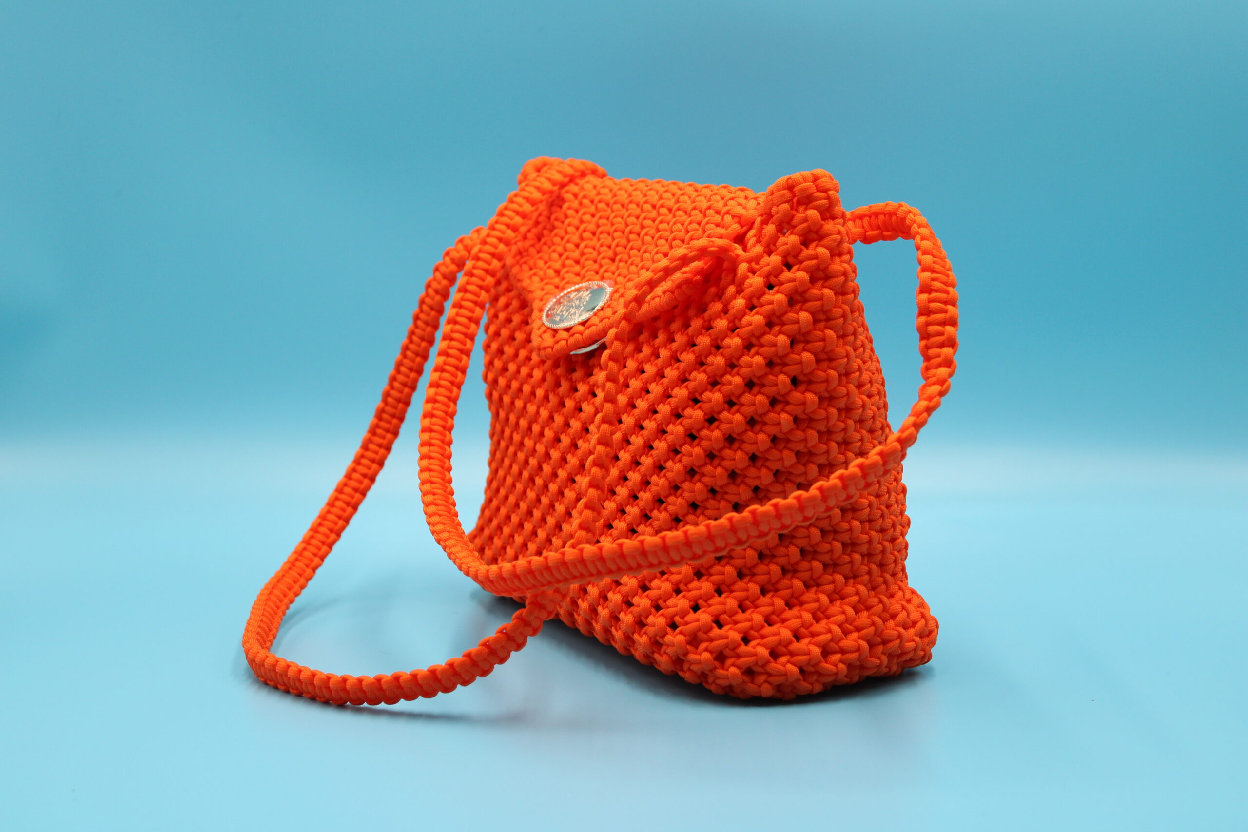 TOTE BAG ORANGE COLOR WITH CLOSED TOP 100% HAND-WOVEN WITH THE SMALL INTERNAL BAG