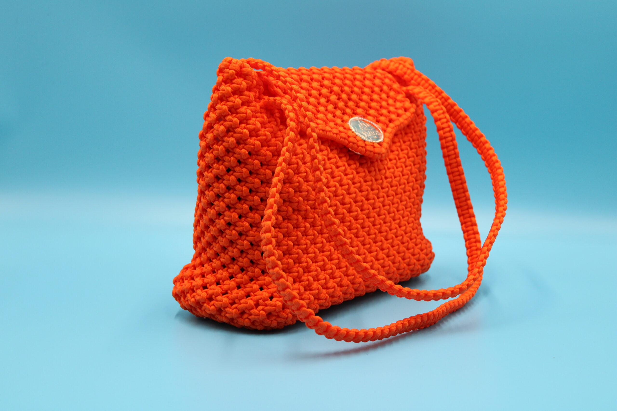 TOTE BAG ORANGE COLOR WITH CLOSED TOP 100% HAND-WOVEN WITH THE SMALL INTERNAL BAG