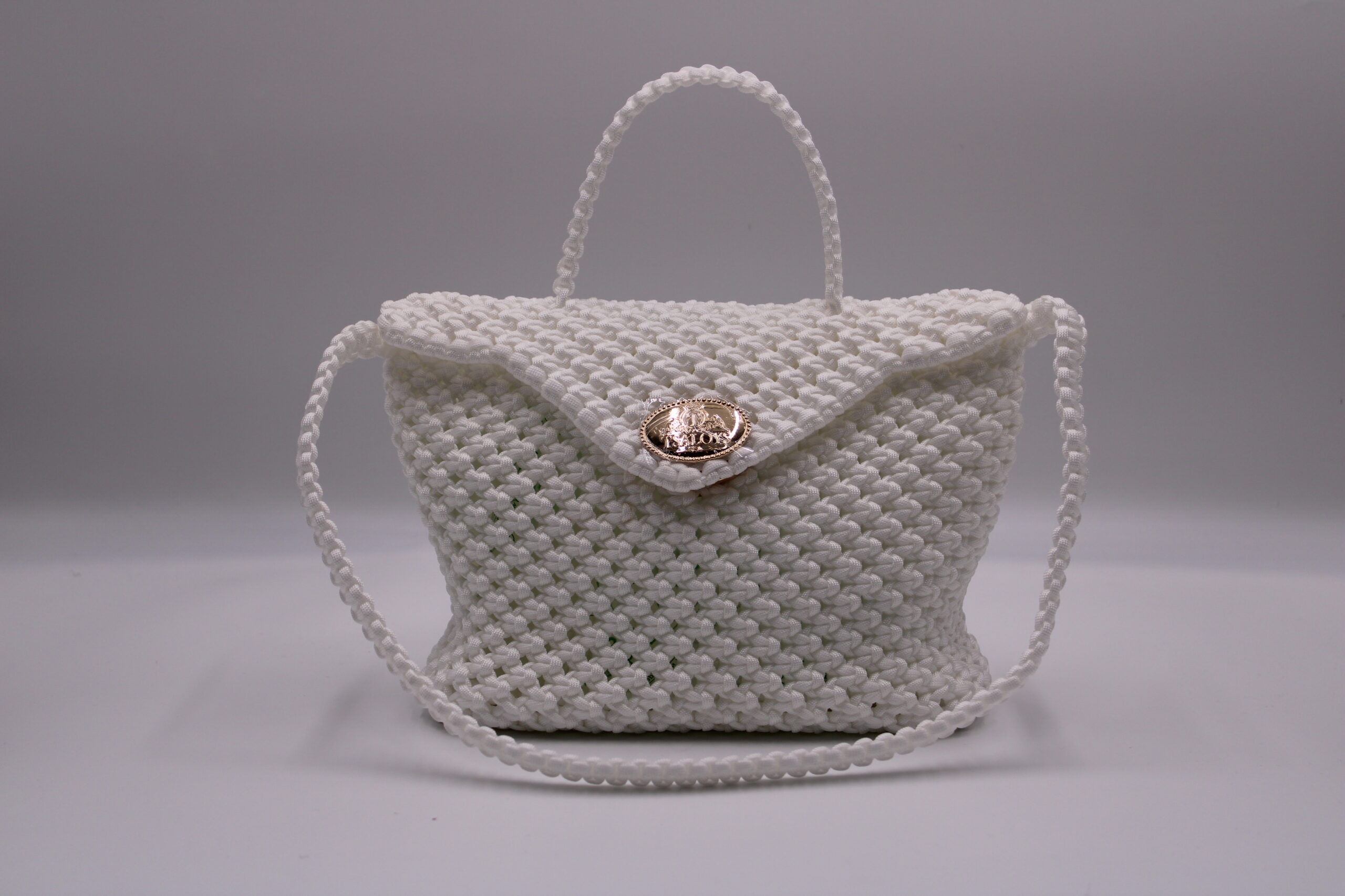 OKOLA MINI WHITE 100 % HAND-WOVEN