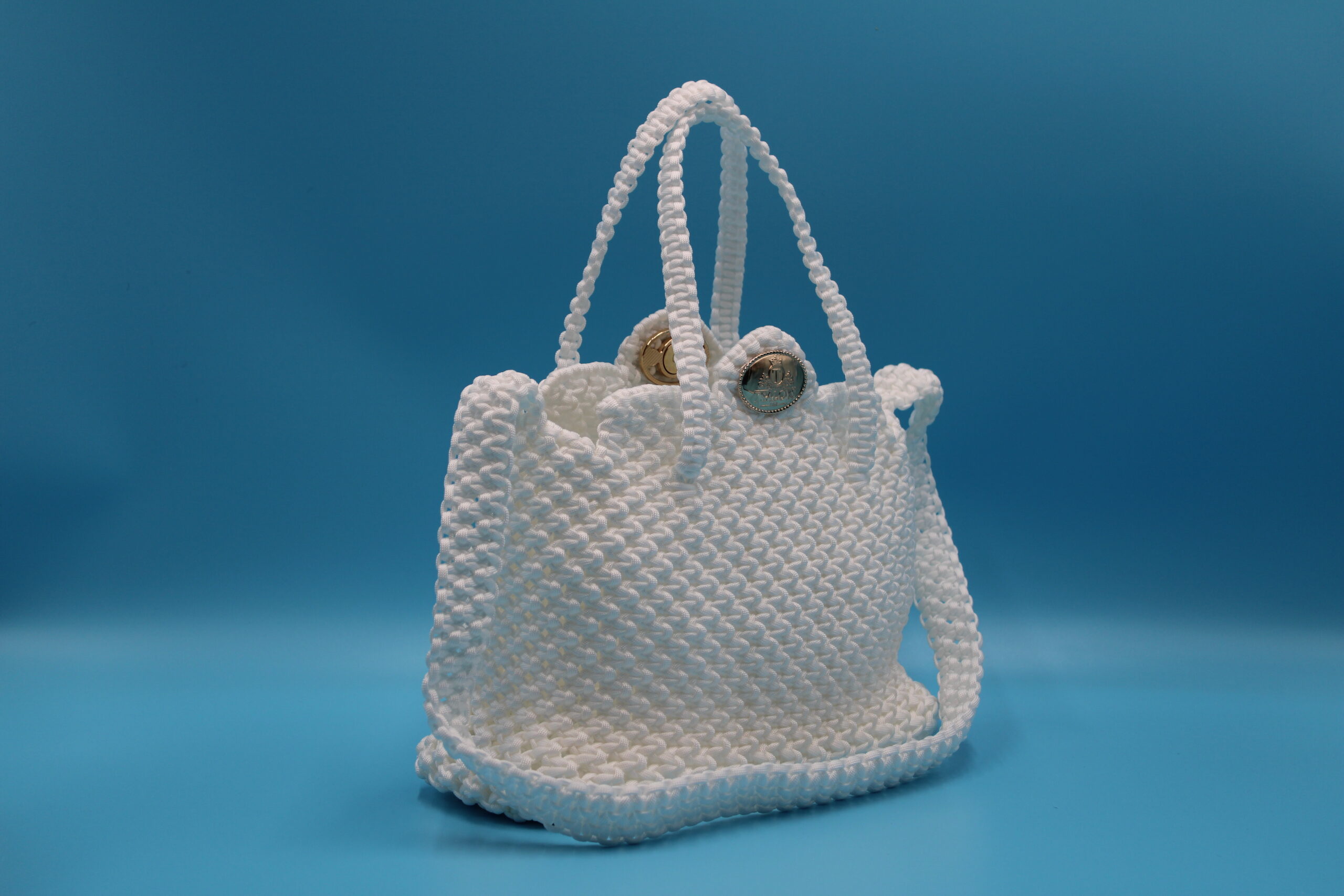 MONT BLANC MIDSIZED ELEGANT WHITE TOTE BAG 100% hand-woven